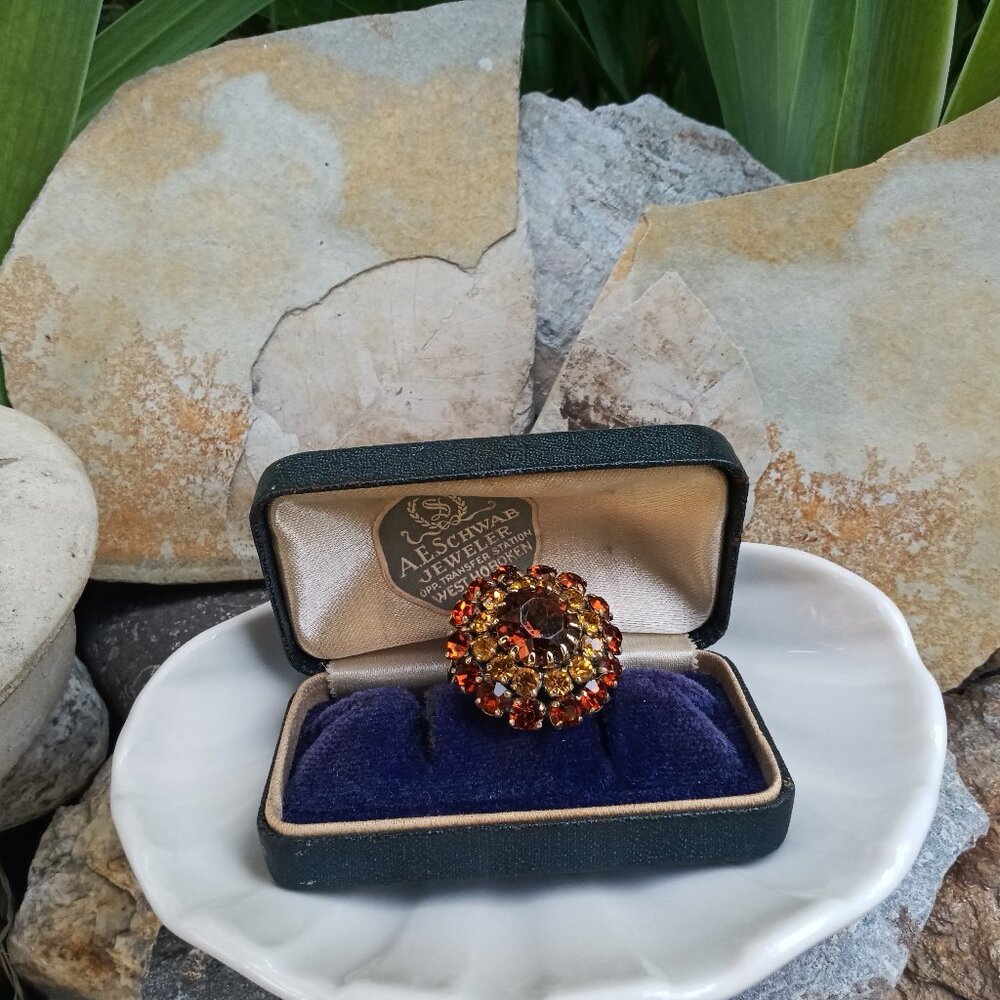 Vintage Austria Estate Oversized Adjustable Rhinestone Ring - Picture 4 of 7